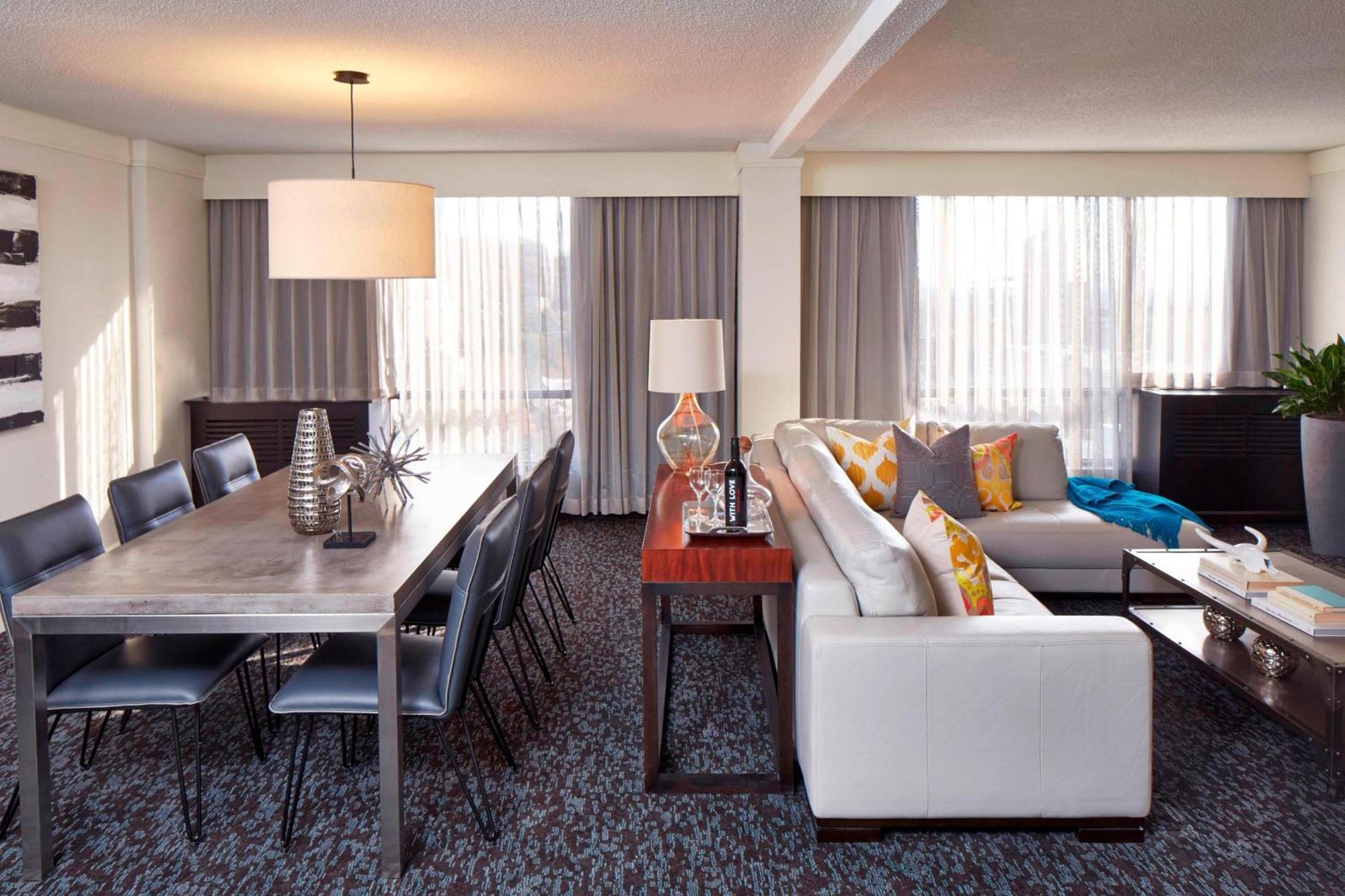Renaissance Asheville Downtown Hotel Экстерьер фото