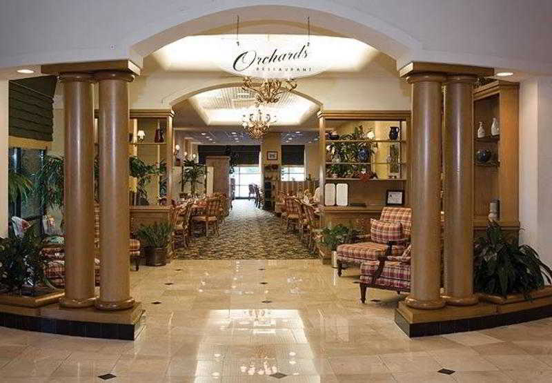 Renaissance Asheville Downtown Hotel Интерьер фото